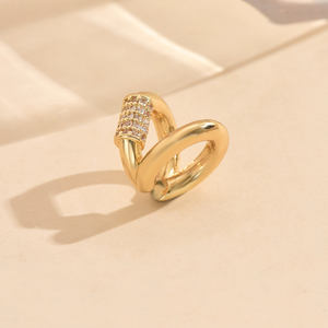 Boucles d'oreilles élégantes à clipser en forme de coeur de style coréen Ensemble de clous à la mode Pierre de zircon Cadeau à la mode pour les mamans en cuivre - Product Image 4