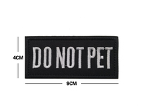 Écusson brodé noir et blanc avec inscription 'Funny Service Dog Animal Pets DO NOT PET' pour vêtements, sacs et chapeaux d'animaux, à coudre