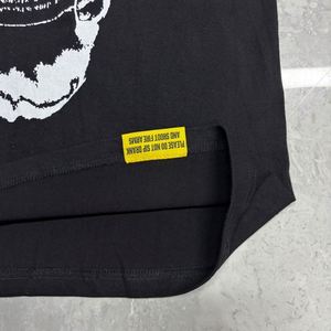 C'est vraiment beaucoup de T-shirts classiques à thème de sirop contre la toux. - Product Image 3