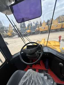 Cargadora de ruedas usada Komatsu WA320, maquinaria de construcción de 14 toneladas, 90% nueva, Komatsu WA30 de segunda mano, cargadora de tamaño mediano fabricada en Japón. - Product Image 3