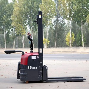 מכירה ישירה של מלגזה חשמלית מדגם FANYU CDD15, מופעלת על ידי חשמל, מיני, מסוג משטחים מלאים, 2 טון (3300 ליברות), <span class=keywords><strong>3</strong></span>.0 מטר-4.0 מטר, הנעה אחורית, סוללת עופרת-חומצה, חדש. - Product Image 4