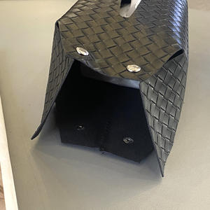 Caja de pañuelos de cuero, organizador cuadrado negro y blanco, impermeable, multiusos, caja de almacenamiento para mesa de centro - Product Image 3