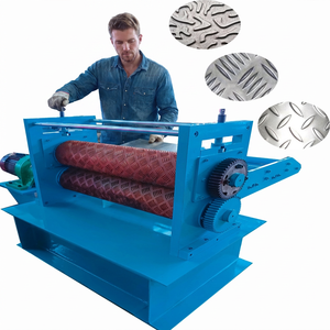 Machine <span class=keywords><strong>à</strong></span> embosser les plaques métalliques, machine <span class=keywords><strong>à</strong></span> embosser les tôles d'aluminium de haute qualité - Product Image 1