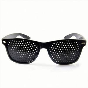 Gafas de Sol con Orificios Pinhole Negras con Logotipo Personalizado, Mejoran la Vista, Cuidado de la Visión, Gafas Pinhole Anti-miopía - Product Image 2