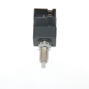 สวิตช์ไฟเบรก 93810-2E000 11213 สำหรับเปลี่ยนซ่อมสวิตช์อัตโนมัติ - Product Image 4