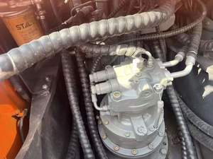 Excavadora de orugas Hitachi de tamaño mediano de alta calidad 20 toneladas excavadora Hitachi ZX200 a la venta - Product Image 3