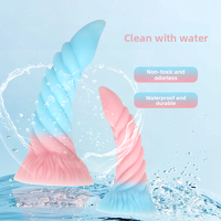 Dildo en silicone liquide en forme de tire-bouchon serpentin