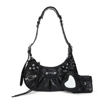 Nouveau sac à main pour femme en jean style motard, orné de strass et de rivets, motif crocodile, forme croissant, porté épaule/bandoulière, avec fermeture éclair