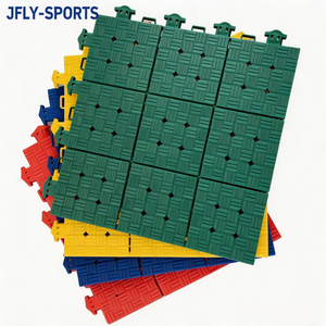 Dalles de sol sportives en PP haute résistance, durables et modulaires, pour terrains de jeux intensifs - Product Image 1