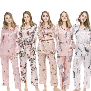 <span class=keywords><strong>Pigiama</strong></span> <span class=keywords><strong>in</strong></span> <span class=keywords><strong>raso</strong></span> floreale <span class=keywords><strong>pigiama</strong></span> da donna a maniche lunghe <span class=keywords><strong>in</strong></span> <span class=keywords><strong>raso</strong></span> <span class=keywords><strong>pigiama</strong></span> <span class=keywords><strong>pigiama</strong></span> a figura intera - Product Image 6