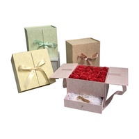 Nouvelle arrivée Boîte cadeau carrée à fleurs Article unique Boîte à fleurs à double ouverture Tiroir Boîte cadeau pour demoiselle d'honneur Anniversaire