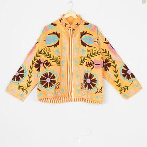 Chaqueta de Terciopelo Suzani Personalizada para Mujer, Chaqueta Bohemia Bordada a Mano de Primera Calidad, Abrigo de Moda, Venta al por Mayor, Calidad de Exportación - Product Image 3