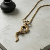 Edgy Gothic Schlangen-Anhänger-Halskette für Herren mit strukturiertem Schuppen-Design und Box-Kette – Punk-Street-Statement-Accessoire für jeden Tag