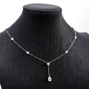 18K Wit Goud Def Kleur Ronde Moissanite + Peervormige Moissanite Ketting Hanger Verstelbare Lengte Sieraden