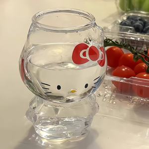 High Boro silicate Glass Transparente Glass chale Niedliche <span class=keywords><strong>Hello</strong></span> <span class=keywords><strong>Kitty</strong></span> Shape Glass chale für Juice Milk Coffee Ice Cream - Product Image 3
