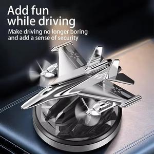 Ornements de siège de voiture de luxe, nouveau modèle, en forme d'avion de chasse rotatif solaire, en alliage, purificateur d'air et diffuseur d'aromathérapie - Product Image 3