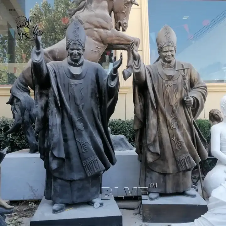 BLVE Outdoor Decorative Church Casting Metal Religious Figure Statue Brass Bronze Saint John Paul II Sculpture