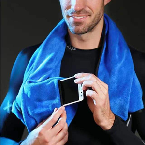 Asciugamano <span class=keywords><strong>da</strong></span> Palestra in Microfibra con Logo Personalizzato e Tasca con Cerniera, Super Assorbente per Allenamento, Fitness e Sport - Product Image 1