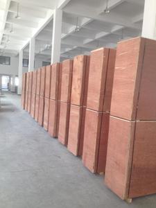 Machine automatique de fabrication de gants de douche KING KNIT 7G, tricotage jacquard informatisé, coton régulier, haute vitesse, 360 paires/jour, ISO9001 - Product Image 6