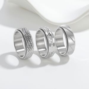 Anillo Giratorio de Acero Inoxidable de Alta Calidad de 8MM con Patrones Grabados, Venta al por Mayor, Estilo Hip Hop, Logotipo Personalizado, Sin Deslustre, para Hombre - Product Image 1