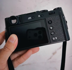 Cámara Digital X100VI 6K de Alta Calidad de Imagen, Cuerpo de Cámara Compacto con Sensor Grande - Product Image 1