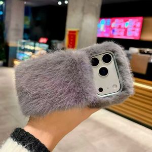 Nouvel Arrivage – <span class=keywords><strong>Coque</strong></span> de Téléphone en Peluche Douce avec Dragonne en Fausse Fourrure pour <span class=keywords><strong>iPhone</strong></span> 17 16 15 14 13 12 <span class=keywords><strong>11</strong></span> <span class=keywords><strong>Pro</strong></span> <span class=keywords><strong>Max</strong></span> X XS XR - Product Image 4