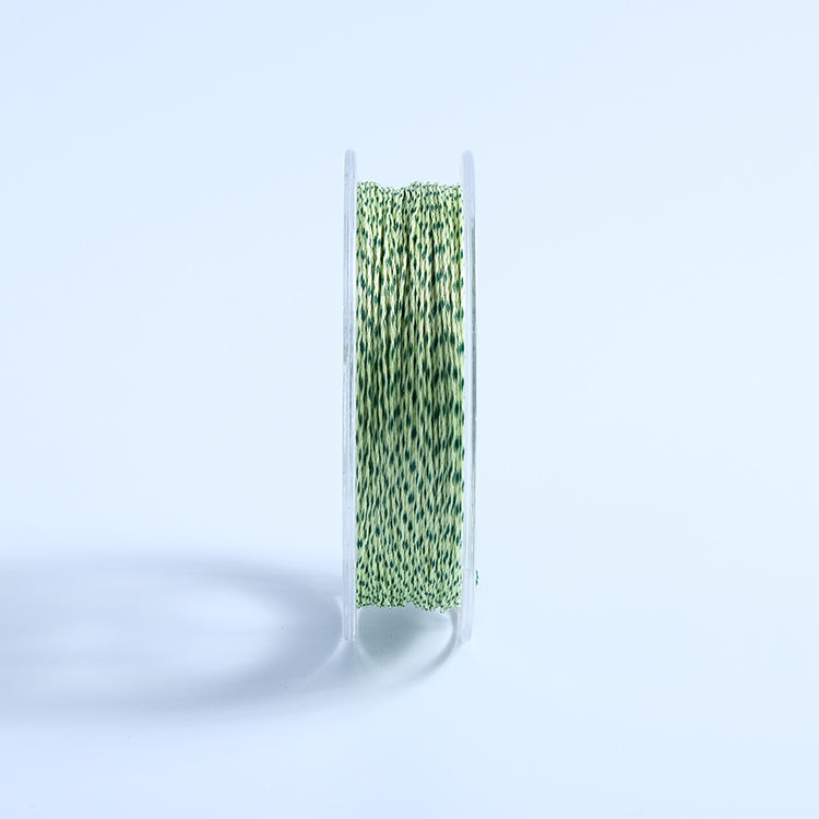 สีเขียวอ่อน