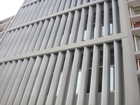 Volets d'aile en aluminium modernes pour l'extérieur Volets automatiques électriques manuels fixes horizontaux coupe-vent pour décoration extérieure