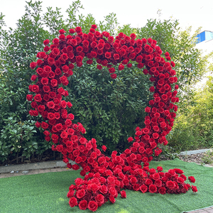 Decorazione all'ingrosso di fiori artificiali personalizzati in fabbrica rosa a forma di cuore arco di fiori per decorazione di sfondo di nozze - Product Image 2