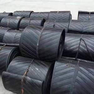 सामग्री हैंडलिंग के लिए हेरिंगबोन पैटर्न रबर कन्वेयर बेल्ट - Product Image 1