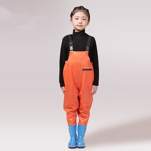 Salopette imperméable en PVC <span class=keywords><strong>rose</strong></span> en gros avec chaussures intégrées pour garçons et filles – Idéale pour les activités aquatiques - Product Image 3