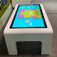 Nouveau design 43 pouces blanc capacitif tactile intelligent table à écran tactile multiple jambe détachable enfants jeu table tactile