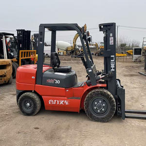 中古ヘリ30 3トン多目的ディーゼルFWD内燃式フォークリフト良好な状態で費用対効果が高い - Product Image 1
