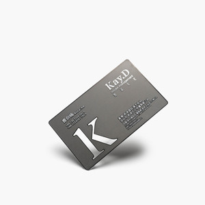 Carte de visite en métal brossé personnalisée avec logo d'entreprise gravé au laser - Product Image 5
