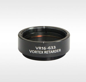 Retardador de Vórtice de Media Onda de Polímero de Orden Cero Verdadero LBTEK VR16-850 850nm - Product Image 1