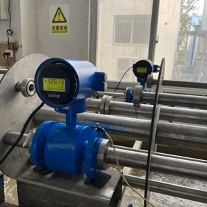 Medidor de Flujo de Aguas Residuales OEM de Acero Inoxidable 316L con Electrodo, Pantalla LCD Digital de 4-20mA, RS485 - Product Image 1
