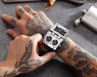 Montre sport Oulm 9525 pour homme, design unique, grande taille, montre-bracelet masculine, mode, montre de plein air, cuir, quartz, montre de plein air