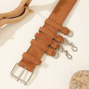 Nouvelle ceinture en suède avec anneaux multi-métalliques et fermoirs mousquetons, ceinture utilitaire streetwear personnalisée en faux suède marron clair pour jeans et robes - Product Image 5