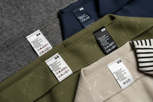 ป้ายพิมพ์ลายซาตินขนาด 1.25 x 2.5 นิ้ว ป้ายโลโก้ดีไซน์ขายดี ป้ายเสื้อผ้า ป้ายพิมพ์ ป้ายเสื้อผ้าสำเร็จรูป - Product Image 2