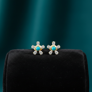 Joyería de Diseño Elegante para Mujer, Aretes de Flor Dorados con Piedra Azul en el Centro y Pétalos de Diamantes para Uso Diario - Product Image 4