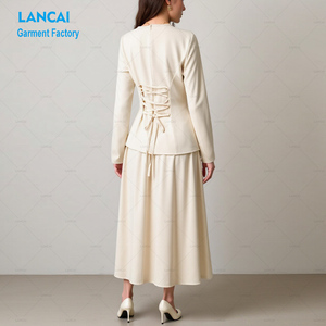 Fabricant de vêtements coupés et cousus sur mesure haut uni élégant à manches longues et jupe Maxi fluide ensemble de robe deux pièces pour les femmes - Product Image 3
