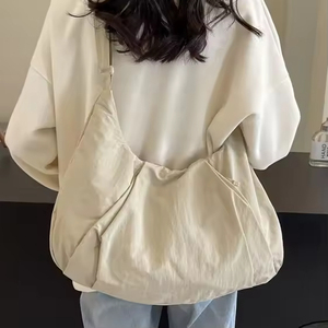 Nouveau sac plissé léger en nylon avec fermeture éclair, sac à bandoulière décontracté pour femme, sac à main moyen polyvalent - Product Image 4