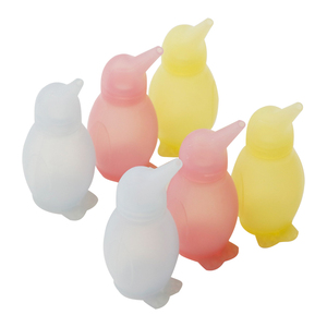 Aspirateur nasal en silicone pour bébé en forme de pingouin mignon - Product Image 4