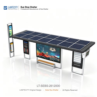 Abri d'arrêt de bus intelligent à énergie solaire avec cadre en aluminium rectangulaire, signalisation indépendante et écran LCD publicitaire intégré