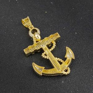 Collares de diseño de ancla con baño de oro y circonita cúbica, joyería de latón de moda con incrustaciones, colgantes y dijes - Product Image 4