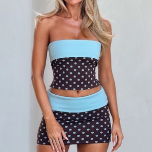 Nouvel ensemble streetwear décontracté et sexy 2026 : haut bustier dos nu à pois et jupe courte moulante taille basse - Product Image 1