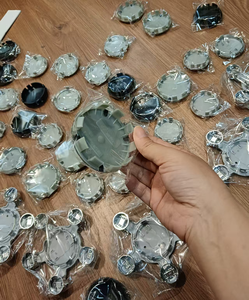 <span class=keywords><strong>Cache</strong></span>-<span class=keywords><strong>moyeu</strong></span> de roue universel pour voiture, diamètre 45 mm-75 mm, convient à la plupart des véhicules, pièce de rechange pour <span class=keywords><strong>moyeu</strong></span> de roue de chariot - Product Image 4