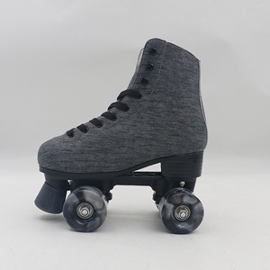 <span class=keywords><strong>Pattini</strong></span> Premium Black Quad <span class=keywords><strong>pattini</strong></span> per ragazzi e uomini principianti classico Design High-Top regolabile per interni <span class=keywords><strong>o</strong></span> esterni - Product Image 1