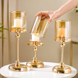 Ensemble de porte-bougies en métal doré avec abat-jour en verre pour bougies piliers, décoration de centre de table pour mariage, événement, maison - Product Image 4