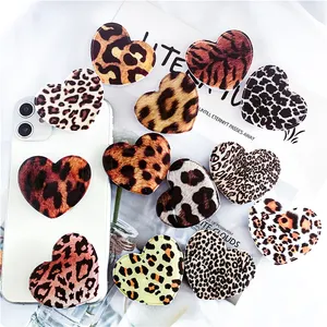 Best Selling Phone Accessories Luxury Design Holder Factory Wholesale Leopard Heart Shaped Pattern Collapsible Give Gifts